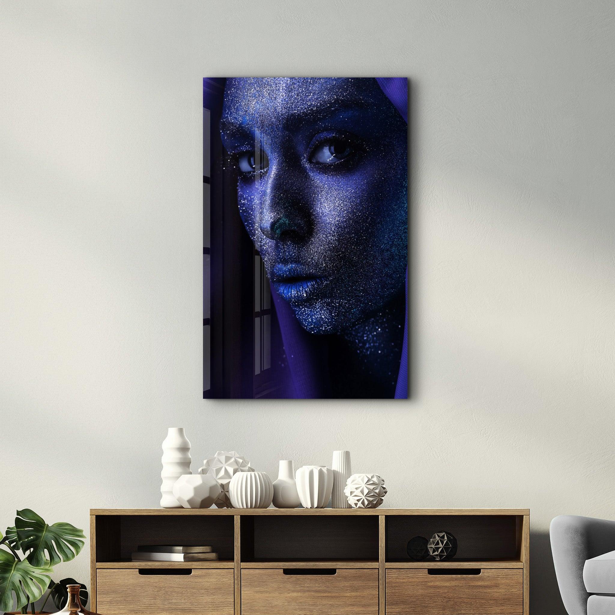 Silvery Glance | Glass Wall Art - Artdesigna