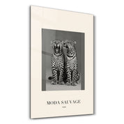Artdesigna Moda Sauvage glass wall art with an abstract nature-inspired design on a glossy glass panel