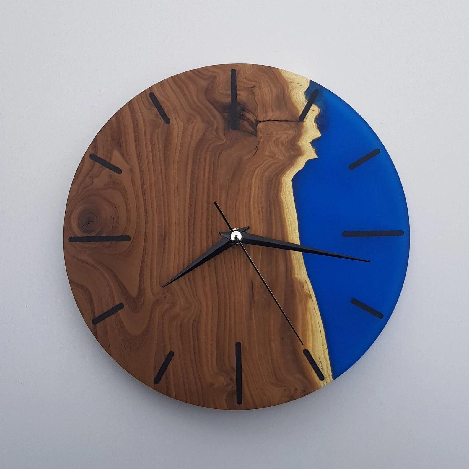 Enchanted SilverBerry Tree & Resin Timepiece | Premium Handmade Wall Clocks - Artdesigna